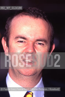 British writer Robert Macfarlane.at the Edinburgh International book Festival 2004..Copyright©Pascal Saez.Pascal Saez/Writer Pictures/Rosebud2