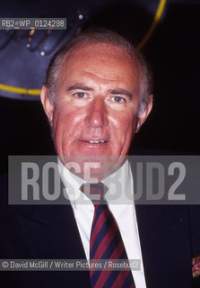 Scottish broadcaster, journalist & author Andrew Neil photographed in November 1994....Copyright©David McGill/Writer Pictures/Rosebud2