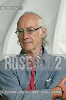Poet Roger McGough at the Edinburgh International Book Festival 2004..Copyright©Pascal Saez.Pascal Saez/Writer Pictures/Rosebud2