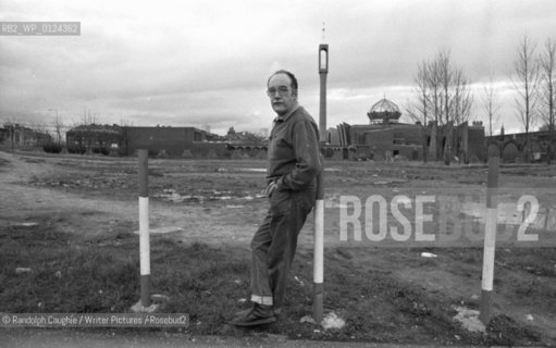 Scottish author and playwright Tom McGrath, photographed in the Gorbals area of Glasgow, April 1989.....Copyright©Randolph Caughie/Writer Pictures/Rosebud2