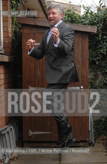 Robert McNeil ..copyright©Neil Hanna/TSPL/Writer Pictures/Rosebud2