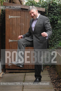 Robert McNeil ..copyright©Neil Hanna/TSPL/Writer Pictures/Rosebud2