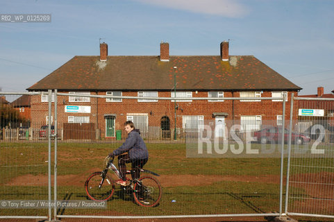 Debut Author Nicola Monaghan pictured on the Broxtove Estate in her home town of Nottingham. Her first novel The Killing Jar is inspired by the characters who lived around her as she grew up on estates like this one...Copyright©Tony Fisher/Writer Pictures/Rosebud2