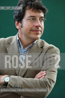 British writer and environmental campaigner George Monbiot, author of Heat: How To Stop The Planet Burning, at the Edinburgh International Book Festival 2007. ..Copyright©Pascal Saez/Writer Pictures/Rosebud2