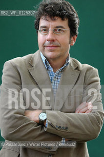 British writer and environmental campaigner George Monbiot, author of Heat: How To Stop The Planet Burning, at the Edinburgh International Book Festival 2007. ..Copyright©Pascal Saez/Writer Pictures/Rosebud2
