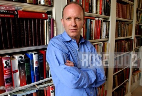 Simon Sebag Montefiore Author at his home in London. ..copyright©Stuart Clarke/Writer Pictures/Rosebud2