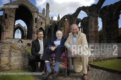Scottish Poet and Writer Edwin Morgan poses for photographs with ceremony host Rory Bremner and (?) from prize sponsor Sundial Properties at Melrose Abbey in the Scottish Borders.Taken at the Sundial Scottish Arts Council Book of the Year Award..His book of poetry, A Book of Lives, took the overall prize..copyright©Colin Hattersley/Writer Pictures/Rosebud2
