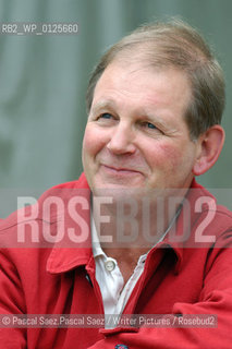 British childrens writer Michael Morpurgo at the Edinburgh International Book Festival 2003...Copyright©Pascal Saez.Pascal Saez/Writer Pictures/Rosebud2