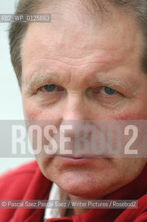 British childrens writer Michael Morpurgo at the Edinburgh International Book Festival 2003...Copyright©Pascal Saez.Pascal Saez/Writer Pictures/Rosebud2