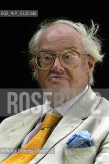 John Mortimer author and writer  CREDIT©Writer Pictures/Rosebud2