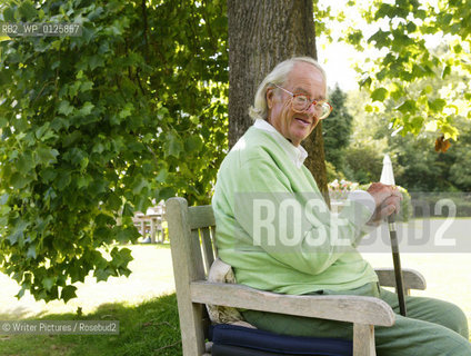 John Mortimer author and writer  CREDIT©Writer Pictures/Rosebud2