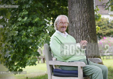 John Mortimer author and writer  CREDIT©Writer Pictures/Rosebud2