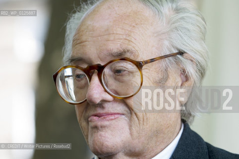 John Mortimer,author ,creator of Rumpole of The Bailey and a new novel Quite Honestly..©. CREDIT/Writer Pictures/Rosebud2