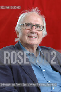 British writer Nicholas Mosley, author of Inventing God and Hopeful Monsters, which won the 1990 Whitbread Prize, here at the Edinburgh International Book Festival 2005..                                             .copyright©Pascal Saez.Pascal Saez/Writer Pictures/Rosebud2