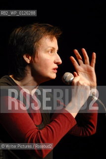 Poet and playwriter Laurence Vielle on the stage during Bootlegs Fiesta at the Maelst©Writer Pictures/Rosebud2