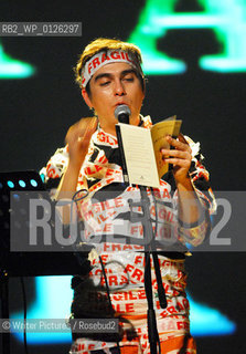 Chilean poet/performer Martin Bakero performs on the Booklegs fiesta stage during t©Writer Pictures/Rosebud2