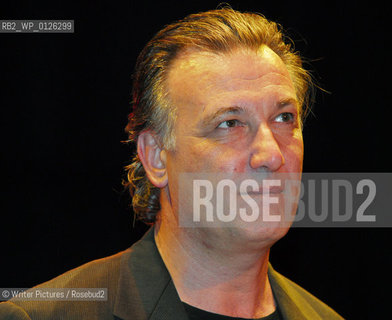 Italian Editor Antonio Bertoli (Citylights Italia - Florence) reads extracts from his ©Writer Pictures/Rosebud2