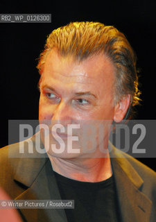 Italian Editor Antonio Bertoli (Citylights Italia - Florence) reads extracts from his ©Writer Pictures/Rosebud2