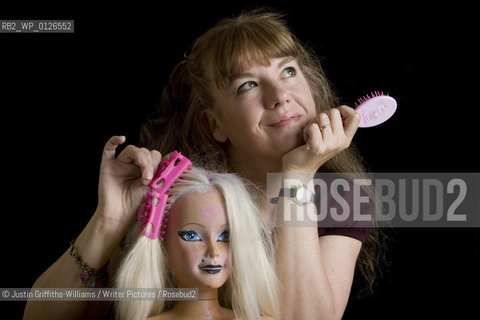 Childrens writer Karen McCombie..copyright©Justin Griffiths-Williams/Writer Pictures/Rosebud2