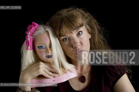 Childrens writer Karen McCombie..copyright©Justin Griffiths-Williams/Writer Pictures/Rosebud2