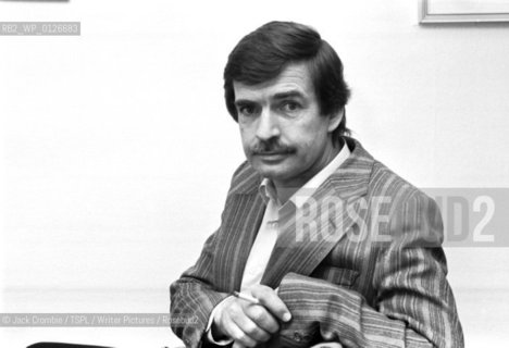 Scotland on Sunday  writer William McIlvanney  ..copyright©Jack Crombie/TSPL/Writer Pictures/Rosebud2