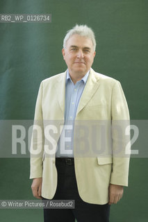Robin McKie, Science Editor of The Guardian and writer of Face of Britain where he uses DNA analysis to ©Writer Pictures/Rosebud2