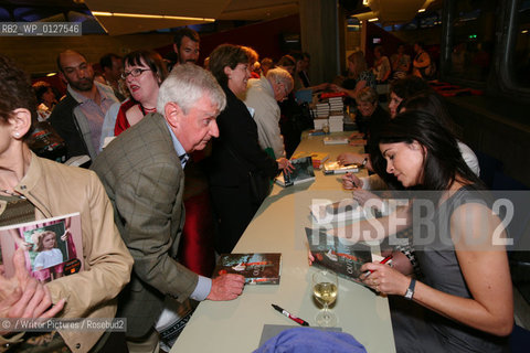 The booksigning event after the main show..copyright©/Writer Pictures/Rosebud2