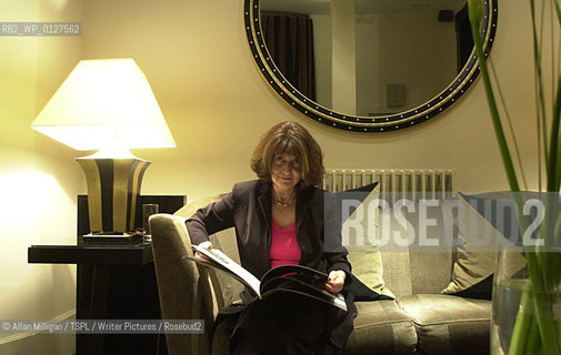 Susie Orbach author of food and health book.9th January 2002..©Allan Milligan/TSPL/Writer Pictures/Rosebud2