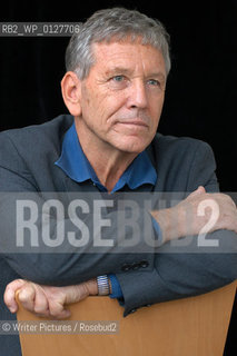 25 August 2004 - Edinburgh, UK - Israeli writer Amos Ozat©Writer Pictures/Rosebud2
