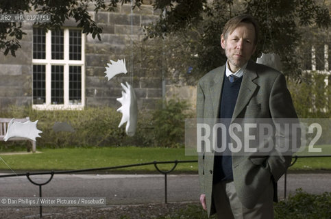 STAnza poetry festival 2010. Dennis ODriscoll in St Marys Quad in St Andrews...copyright©Dan Phillips/Writer Pictures/Rosebud2