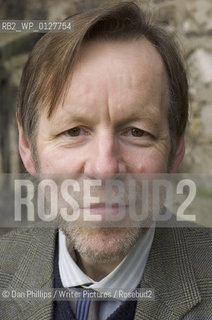 STAnza poetry festival 2010. Dennis ODriscoll in St Marys Quad in St Andrews...copyright©Dan Phillips/Writer Pictures/Rosebud2