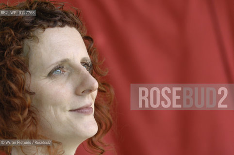 PIC: ROB MCDOUGALL / WRITERS PICTURES.EDINBURGH BOOK FESTIVAL 2005.MAGGIE OFARRELL
©Writer Pictures/Rosebud2