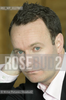 Andrew OHagan,Scotish Writer shortlisted for the Booker Prize 2006. His new novel is Be Near Me  . CREDIT Geraint Lewis
©Writer Pictures/Rosebud2