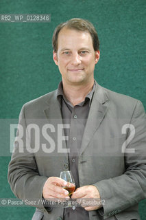 American writer and commentator George Packer, author of The Assassins Gate: America in Iraq at the Edinburgh International Book Festival...Copyright©Pascal Saez/Writer Pictures/Rosebud2