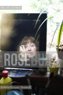 Author Janet Paisley, near Falkirk - 20 Jun 2007.© phot©Writer Pictures/Rosebud2
