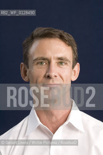 Chuck Palahniuk, Bestselling US author who wrote Fight Club..Copyright©Geraint Lewis/Writer Pictures/Rosebud2