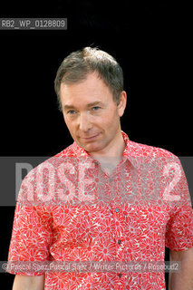 British writer Tony Parsons, author of Man and Boy.at the Edinburgh International Book Festival 2004..Copyright©Pascal Saez.Pascal Saez/Writer Pictures/Rosebud2