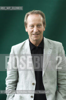 Bill Paterson, Scottish actor. He has written his memoirs,  Tales From The Back Green about growing up in Glasgows East End in the 1950s..Copyright©Geraint Lewis/Writer Pictures/Rosebud2