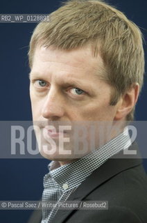 Glenn Patterson at The Edinburgh International Book Festival 2008..Copyright©Pascal Saez/Writer Pictures/Rosebud2