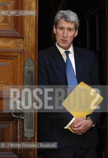 Jeremy Paxman at the Edinburgh International Television Festival, McEwan Hall, Edinburgh University, 24/08/07..©./Writer Pictures/Rosebud2
