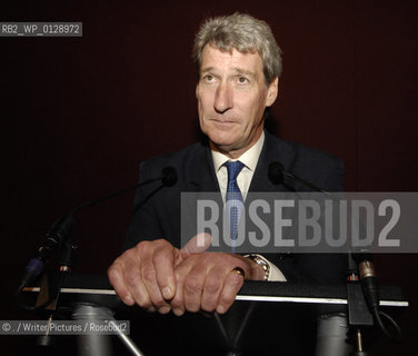 Jeremy Paxman at the Edinburgh International Television Festival, McEwan Hall, Edinburgh University, 24/08/07..©./Writer Pictures/Rosebud2