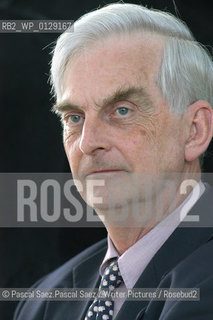 British writer and scientist Professor Hugh Pennington at the Edinburgh International Book Festival 2004...Copyright©Pascal Saez.Pascal Saez/Writer Pictures/Rosebud2