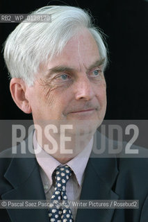 British writer and scientist Professor Hugh Pennington at the Edinburgh International Book Festival 2004...Copyright©Pascal Saez.Pascal Saez/Writer Pictures/Rosebud2