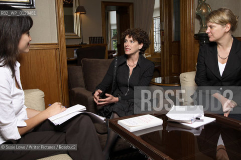 Canadian Psychologist, Writer and Journalist Susan Pinker photographed at Channings Hotel Edinburgh to accompany an interview by Katya Timms and Samiha Shafy for Der Spiegel, Germany .31/08/2008..Copyright©Susie Lowe/Writer Pictures/Rosebud2