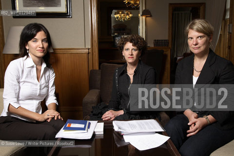 Canadian Psychologist, Writer and Journalist Susan Pinker photographed at Channings Hotel Edinburgh to accompany an interview by Katya Timms and Samiha Shafy for Der Spiegel, Germany .31/08/2008..Copyright©Susie Lowe/Writer Pictures/Rosebud2