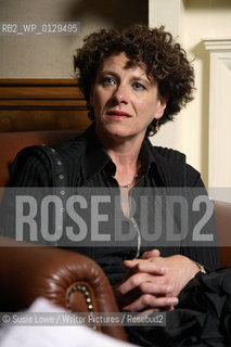 Canadian Psychologist, Writer and Journalist Susan Pinker photographed at Channings Hotel Edinburgh to accompany an interview by Katya Timms and Samiha Shafy for Der Spiegel, Germany .31/08/2008..Copyright©Susie Lowe/Writer Pictures/Rosebud2