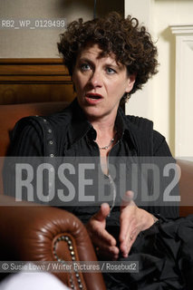 Canadian Psychologist, Writer and Journalist Susan Pinker photographed at Channings Hotel Edinburgh to accompany an interview by Katya Timms and Samiha Shafy for Der Spiegel, Germany .31/08/2008..Copyright©Susie Lowe/Writer Pictures/Rosebud2