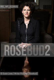 Canadian Psychologist, Writer and Journalist Susan Pinker photographed at Channings Hotel Edinburgh to accompany an interview by Katya Timms and Samiha Shafy for Der Spiegel, Germany .31/08/2008..Copyright©Susie Lowe/Writer Pictures/Rosebud2