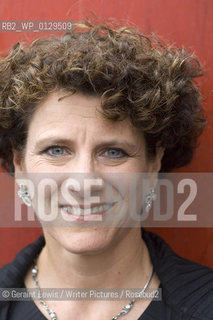 Susan Pinker..Copyright©Geraint Lewis/Writer Pictures/Rosebud2