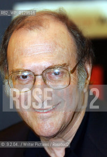 DTJT..©.9.2.04../Writer Pictures/Rosebud2